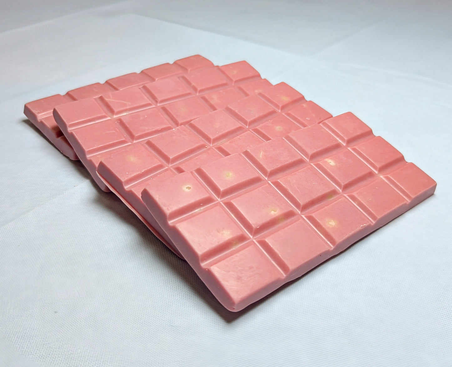 Chocolate blanco de frambuesa con nueces de macadamia - 60 g - orgánico - 40% de cacao